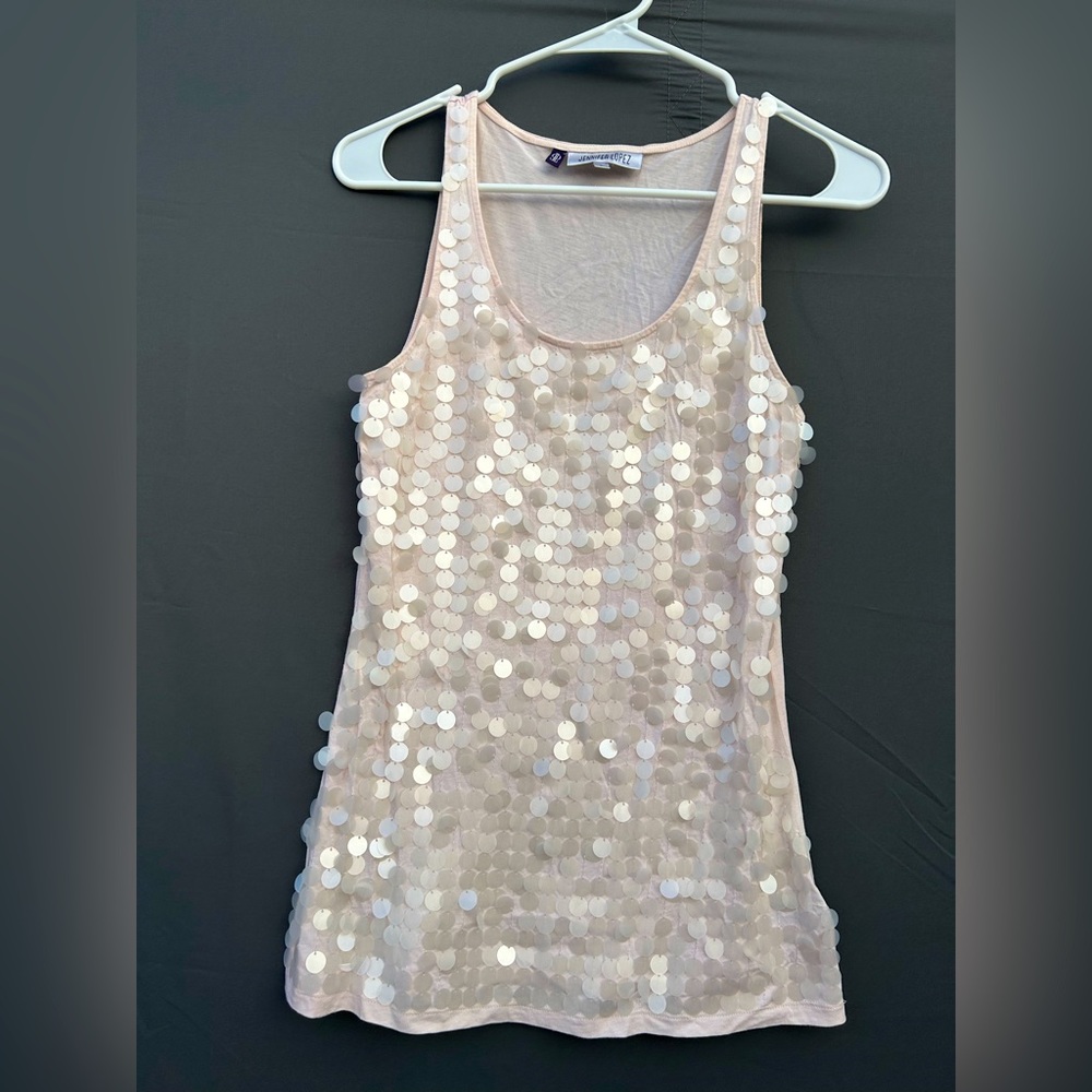 Jennifer Lopez- sz S, sequin tank.